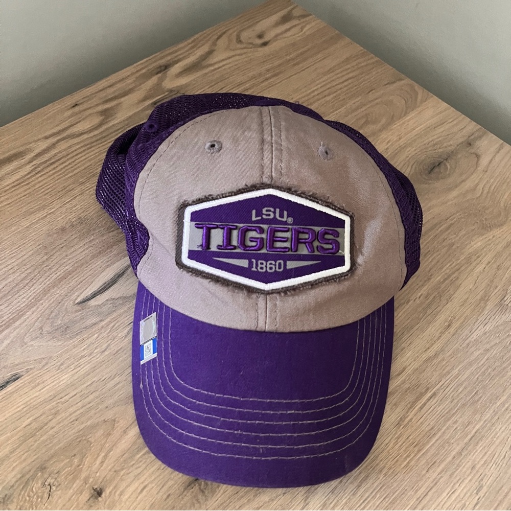 LSU Tigers Louisiana St Football Baseball Cap Truckers Hat NCAA VGC NWOT